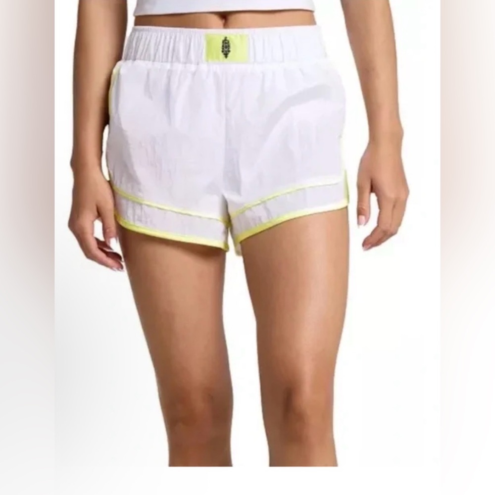 FP Movement Varsity Blues Athletic Lined Short White Highlighter Size Large NEW
